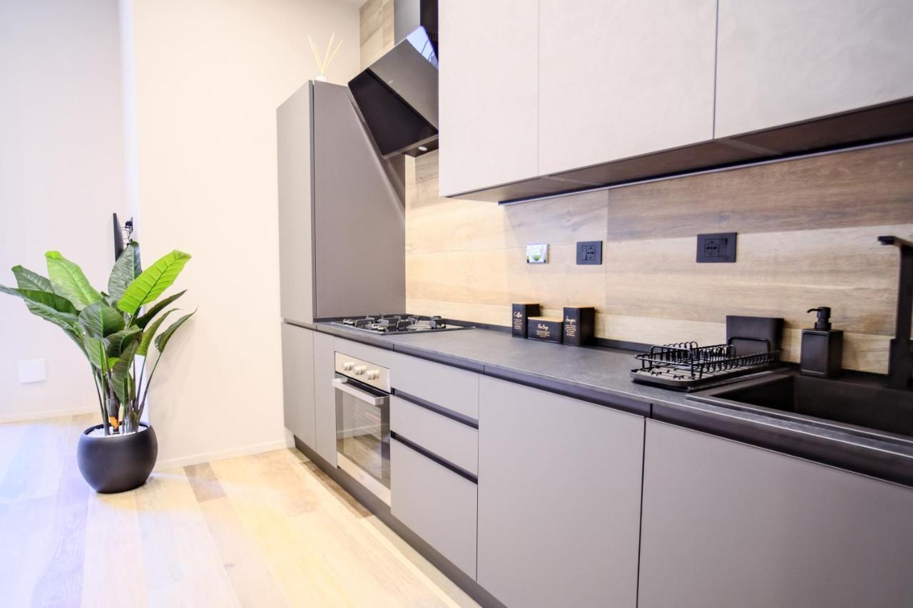 Gabriele Boutique Apartment ฟลอเรนซ์ ภายนอก รูปภาพ
