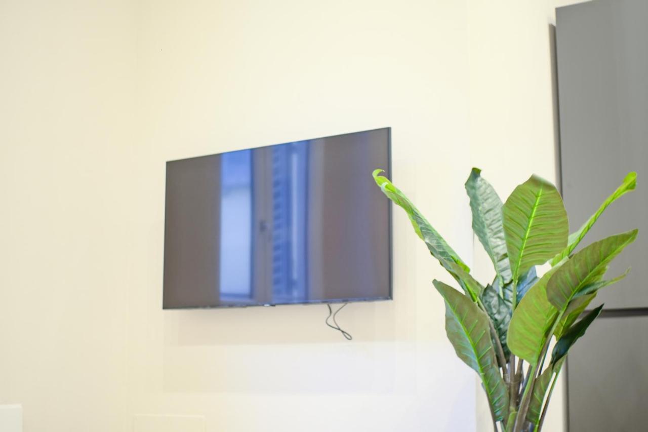 Gabriele Boutique Apartment ฟลอเรนซ์ ภายนอก รูปภาพ