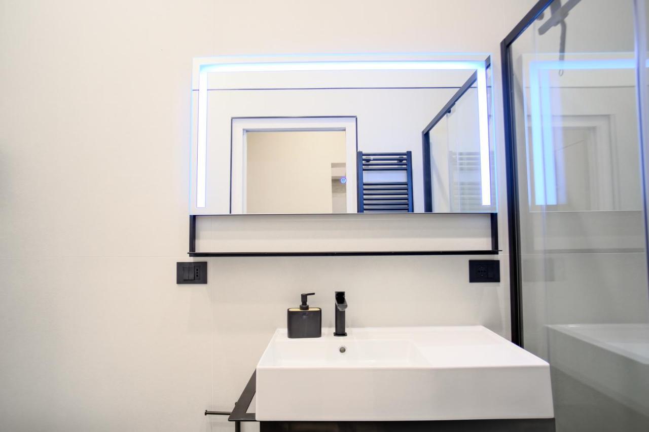 Gabriele Boutique Apartment ฟลอเรนซ์ ภายนอก รูปภาพ