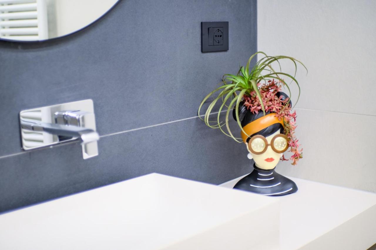Gabriele Boutique Apartment ฟลอเรนซ์ ภายนอก รูปภาพ