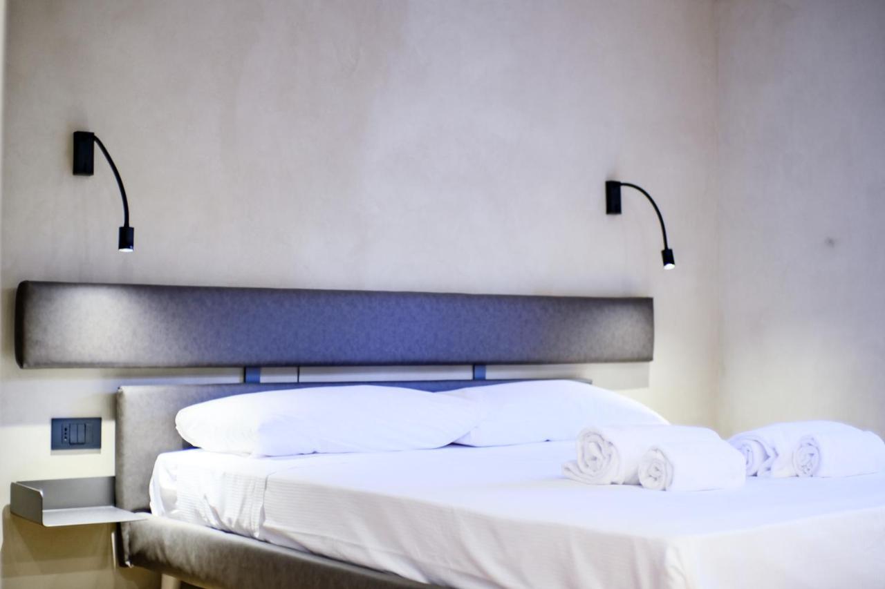 Gabriele Boutique Apartment ฟลอเรนซ์ ภายนอก รูปภาพ