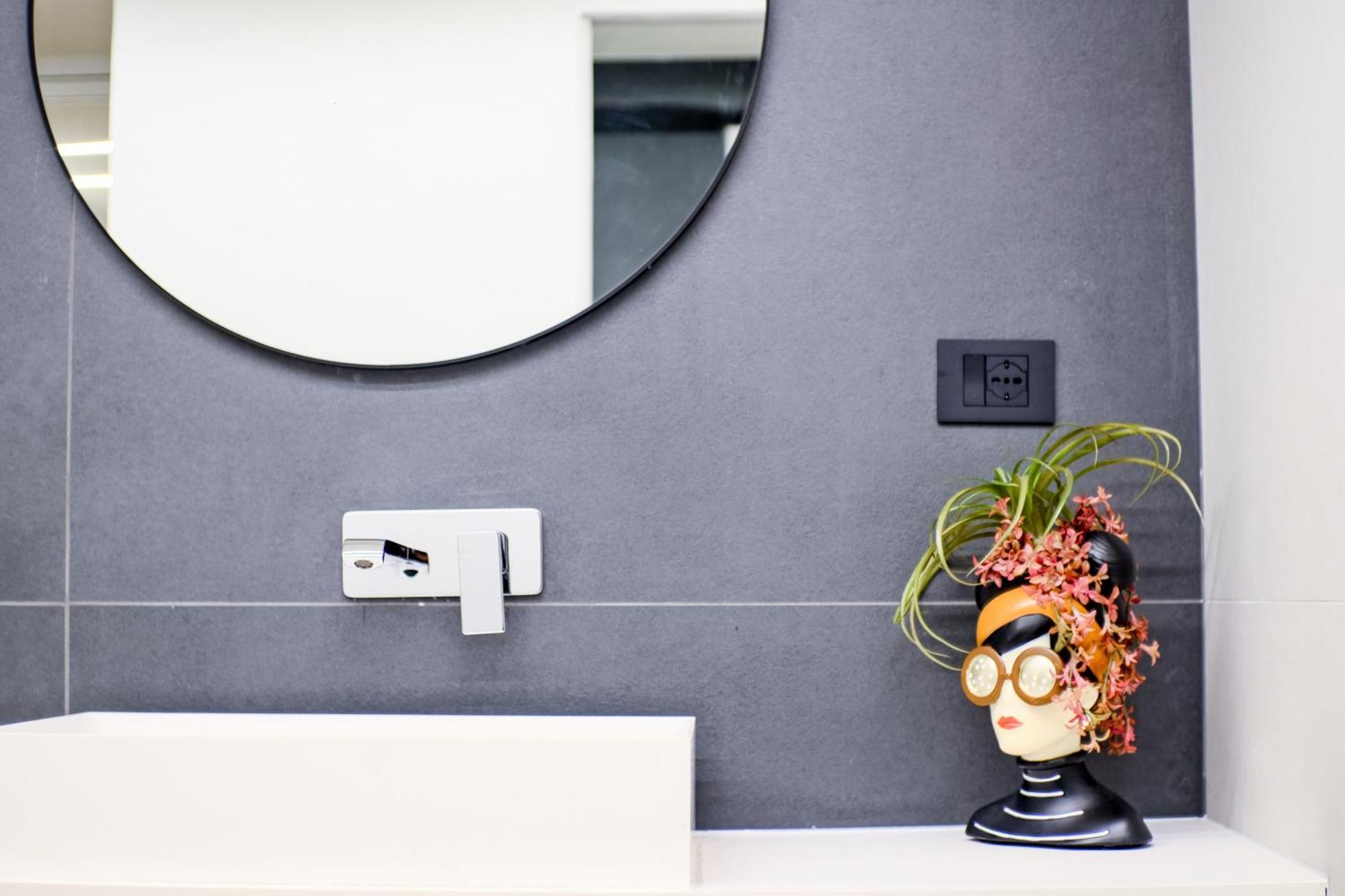 Gabriele Boutique Apartment ฟลอเรนซ์ ภายนอก รูปภาพ